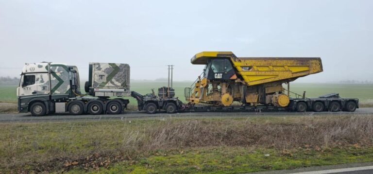 Transport exceptionnel Caterpillar 777F