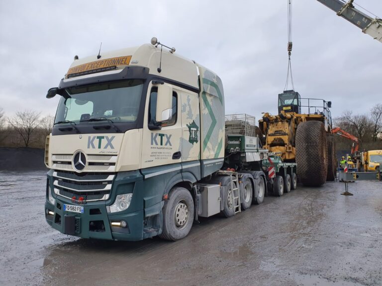 Démontage transport et remontage d’un chargeuse CATERPILLAR 994 3